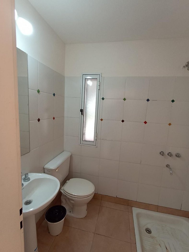 Casa de Fim de Semana com Piscina Privada e Conforto para 6