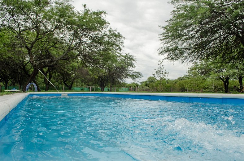 Casa de Vacaciones con Piscina en Santiago - Sin Comisión