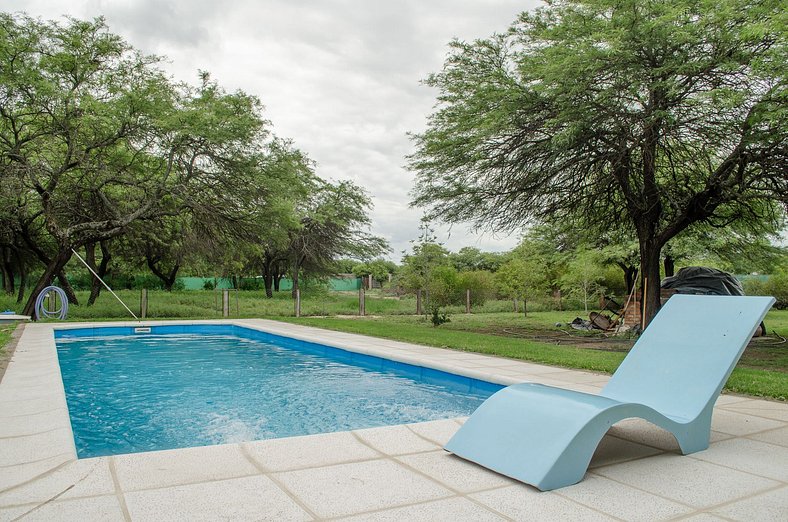 Casa de Vacaciones con Piscina en Santiago - Sin Comisión