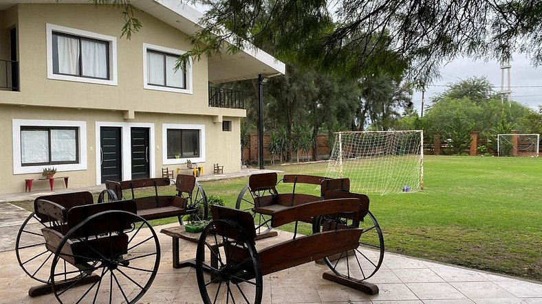 Private Rooms in Complex with Pool and BBQ Area